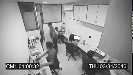 CCTV Footage Of Guy Shoot Her Ex Lover BF Must Watch Last 5 Sec - YouTube