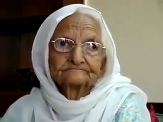 Check Out English of This Pakistani Old Women
