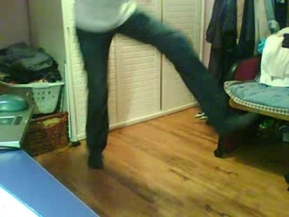 WebCam_20070915_2127(1).flv