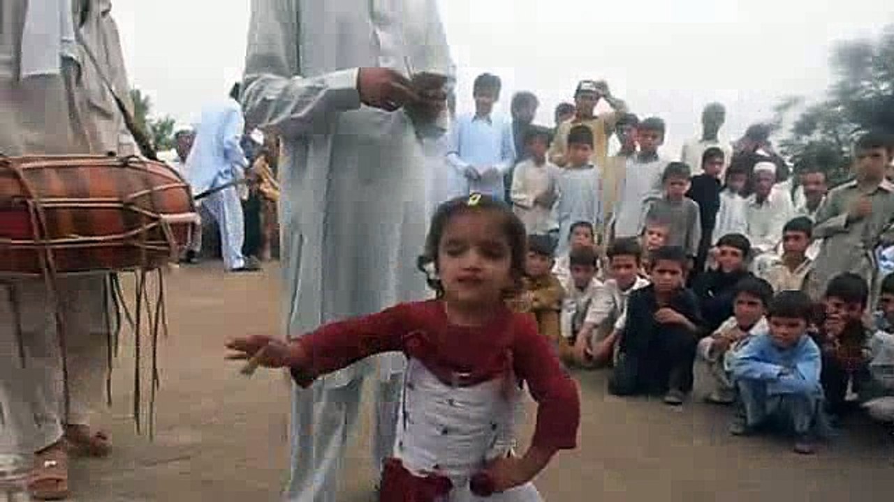 Small Girl Khattak Dance in Ghundi Mir Khan Khel Karak