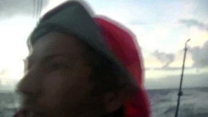 J98 : Nuit quelque peu agitée à bord pour Romain Attanasio / Vendée Globe