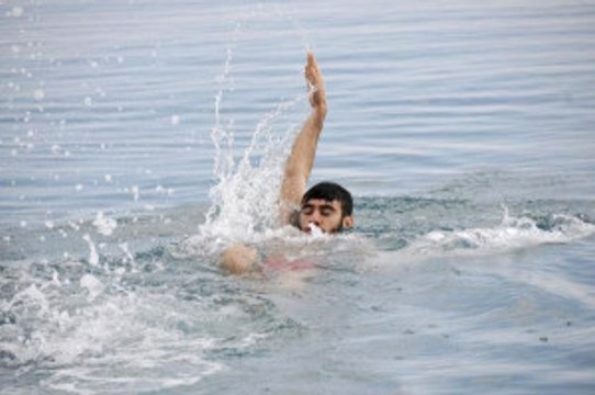 Antalyalılar Güneşli Havanın Tadını Çıkardı