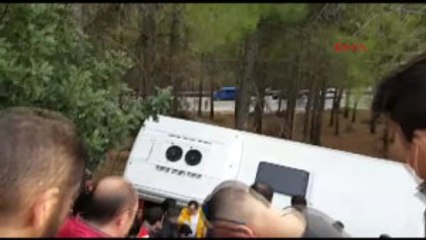 Antalya'da Midibüs Uçuruma Devrildi: 2 Ölü