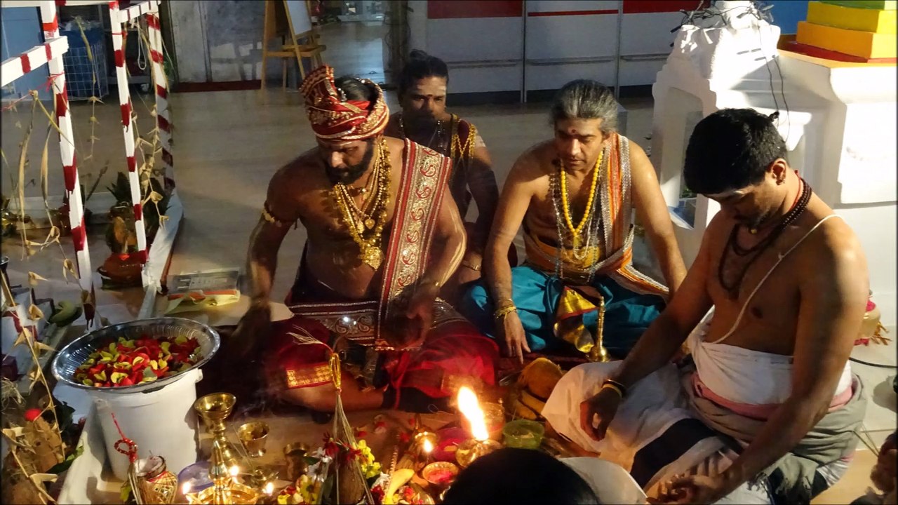 Perumal temple08. 02 .2017 ஹம் வெங்கடேஸ்வரப் பெருமாள்முன்றாவது நாள் எண்ணைப்காப்பு