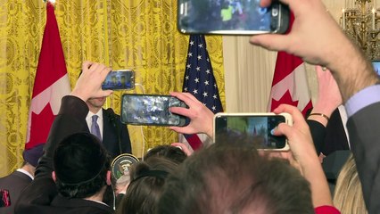 Trump y Trudeau disienten en posturas sobre política migratoria