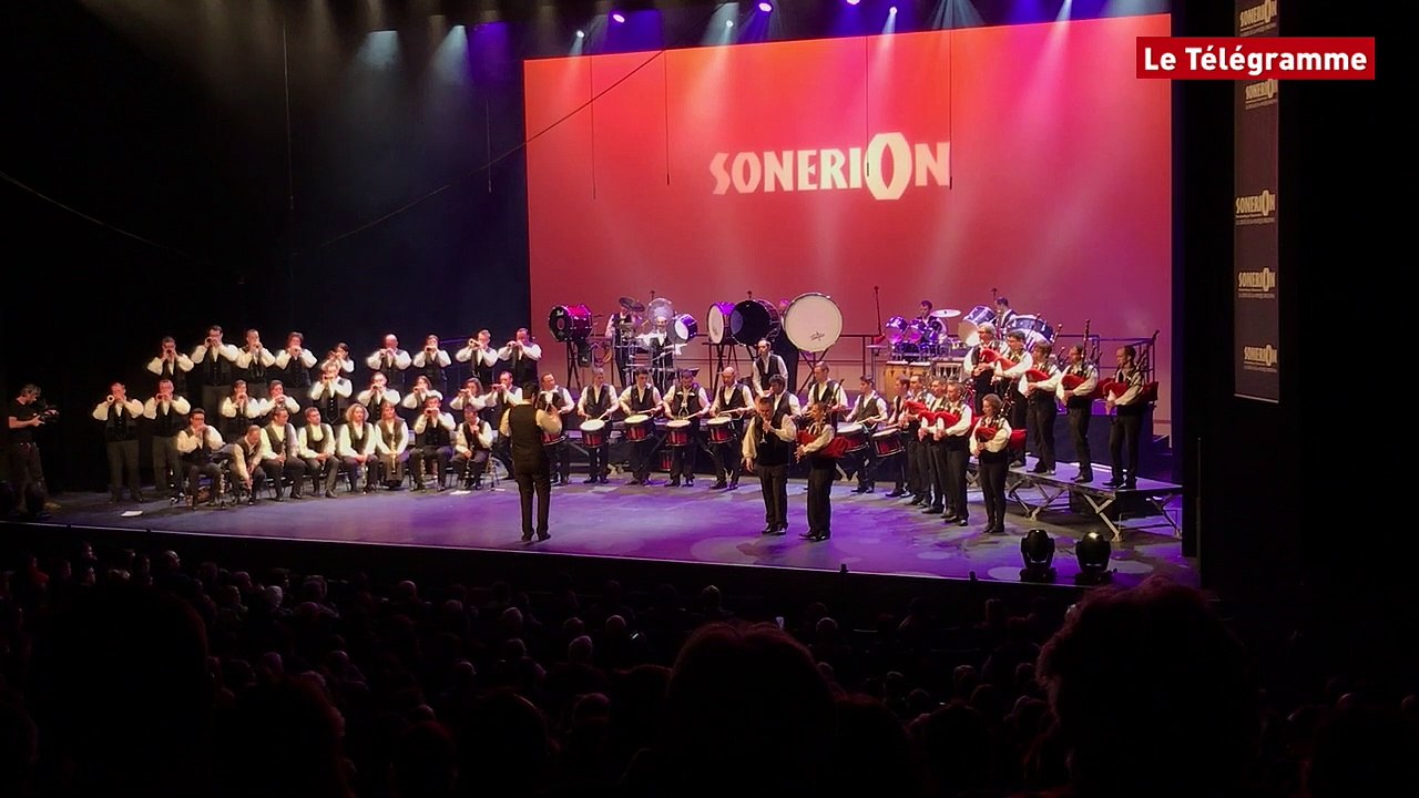 Concours des bagadoù à Brest. Tous les bagadoù en images