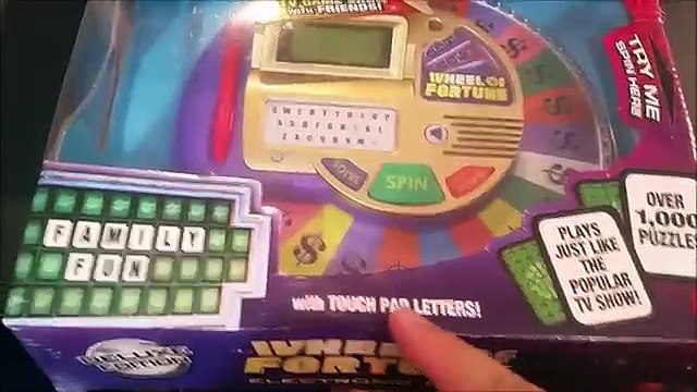 Open The Box - Wheel Of Fortune Deluxe Edition tabletop game
