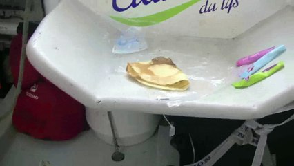 J98 : Le retour des crêpes à bord de Famille Mary-Etamine du Lys / Vendée Globe