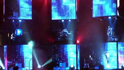 Download Video: Muse - United States of Eurasia - Las Vegas Mandalay Bay Events Center - 04/10/2010