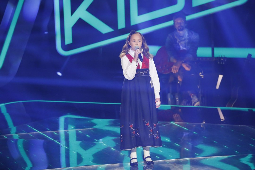 Zoé-Loes: Blackbird  - (Blind Audition II) The Voice Kids 2017 | SAT1.DE