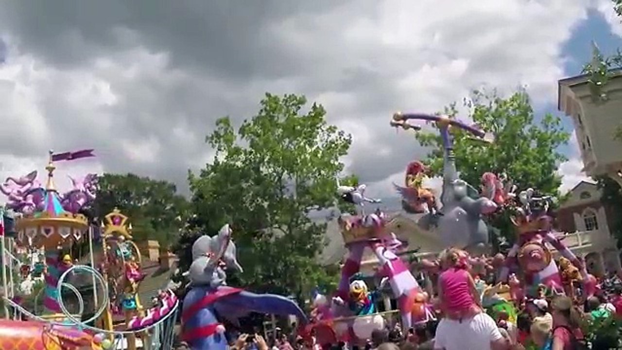 EPIC DISNEY WORLD SURPRISE EGGS TRIP Disney Frozen Cars Mickey Toy Story Funny ディズニー Review