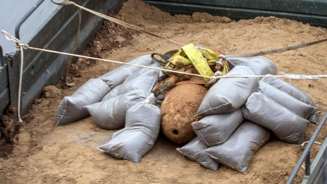 У грецьких Салоніках знешкодили авіабомбу часів Другої світової війни