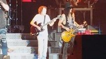 Guns N'Roses feat ANGUS Young : Whole Lotta Rosie - Sydney Live 2017