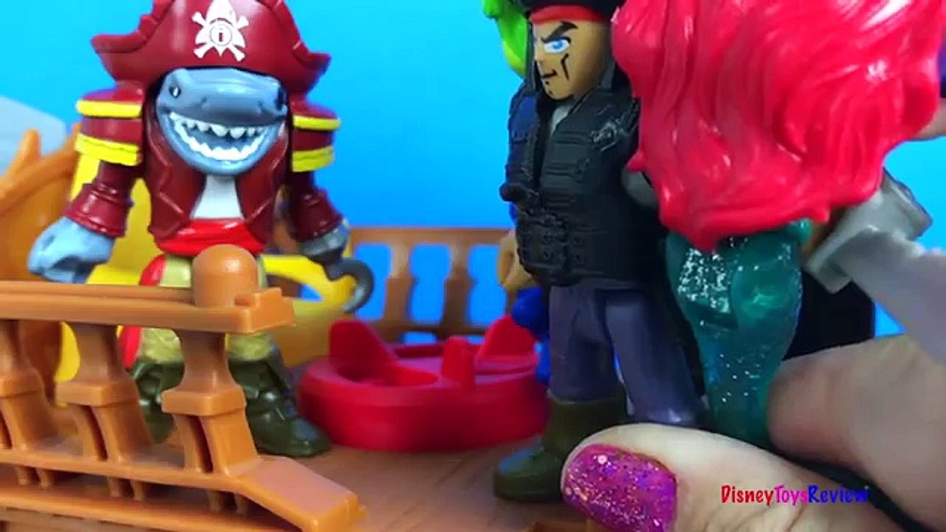 imaginext pirate shark boat