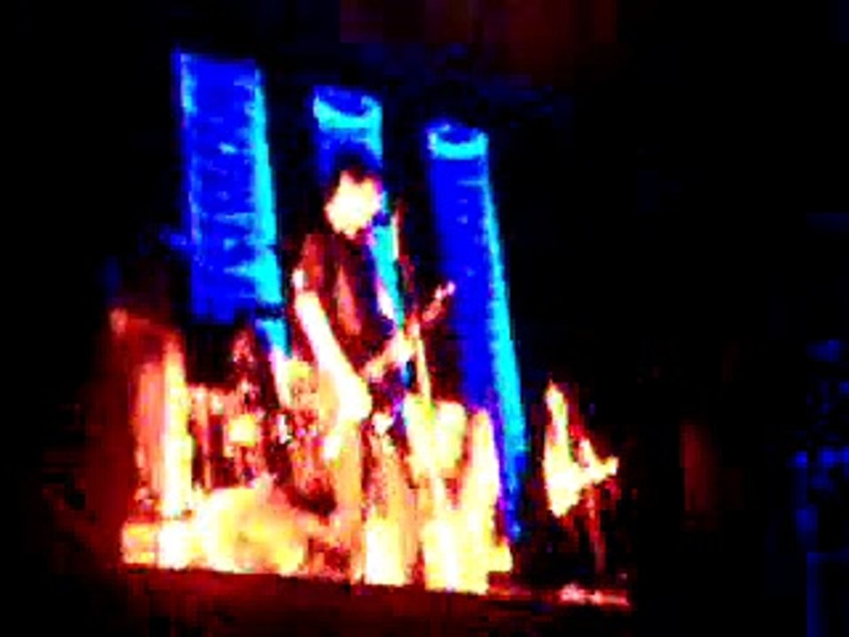 Muse - Invincible, Rock'n Coke Festival, 09/02/2006