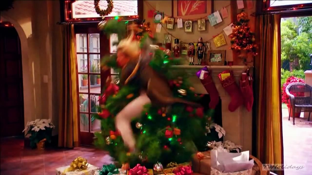 Disney Channel UK All Star Christmas Advert 2014