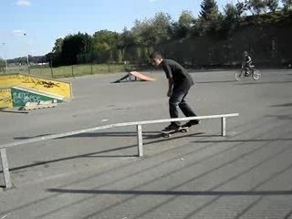 Kouch boardslide