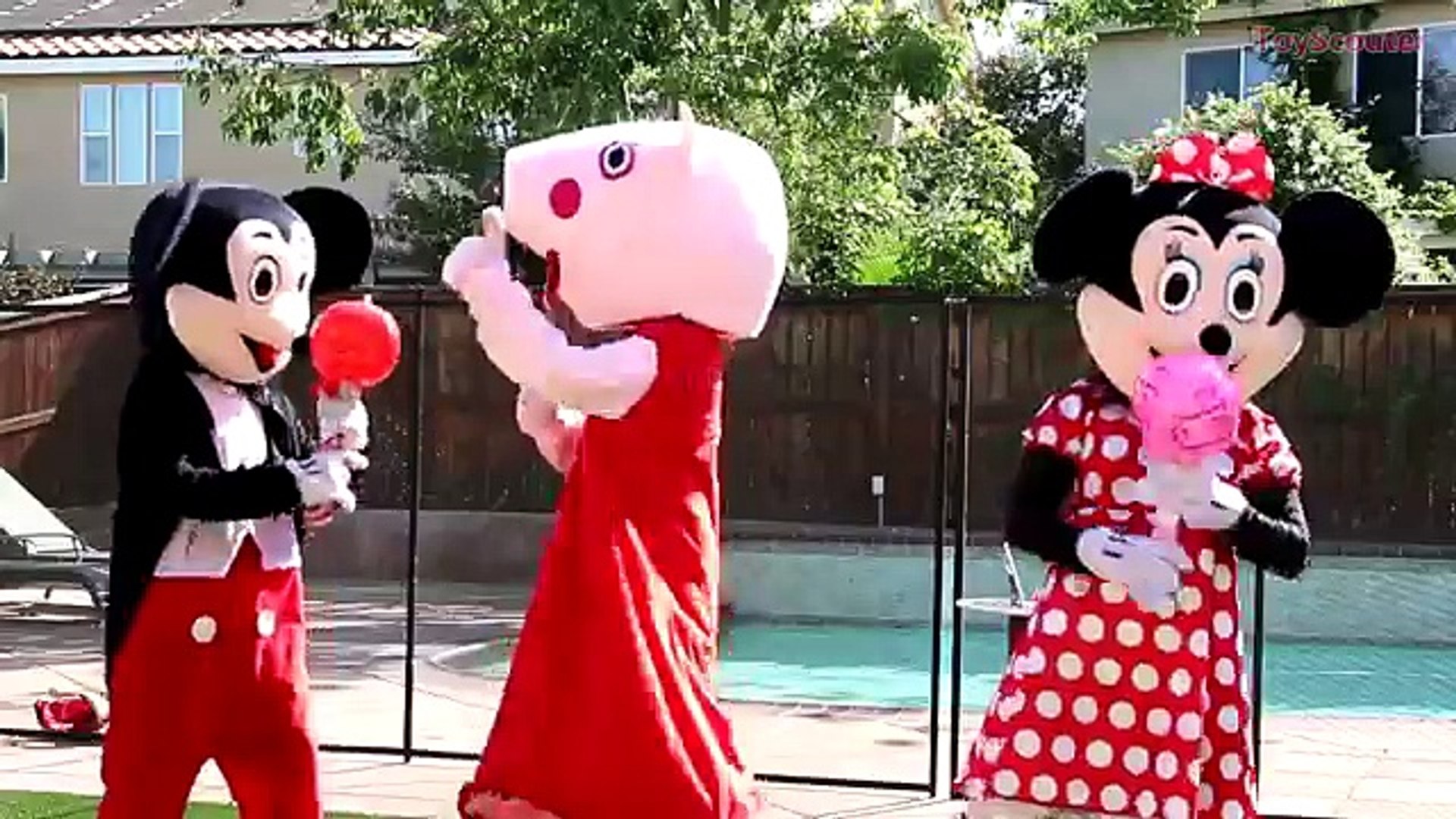 Is Mickey Mouse Kissing Peppa Pig? w/ Jealous Minnie Mouse & Doctor  Spiderman in Real Life – Видео Dailymotion