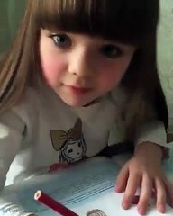 cô bé 6 tuổi xinh như thiên thần