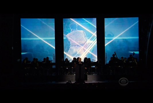 Adele Pays Tribute To George Michael At The Grammys!