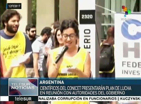 Docentes argentinos convocan paro y marcha nacional contra el pdte.