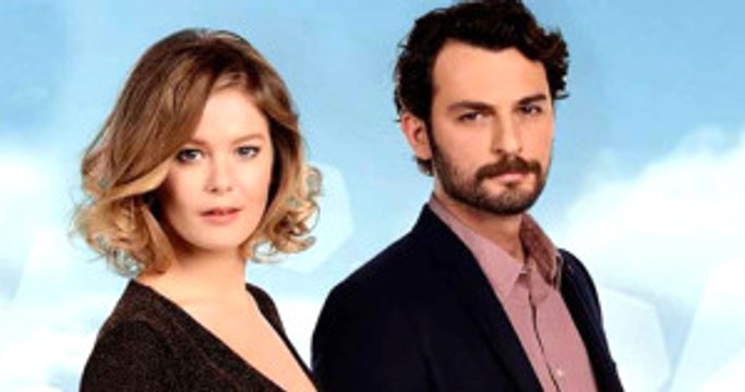 Hayat Şarkısının 42. Bölüm Fragmanında Kerim ile Hülya Boşanıyor