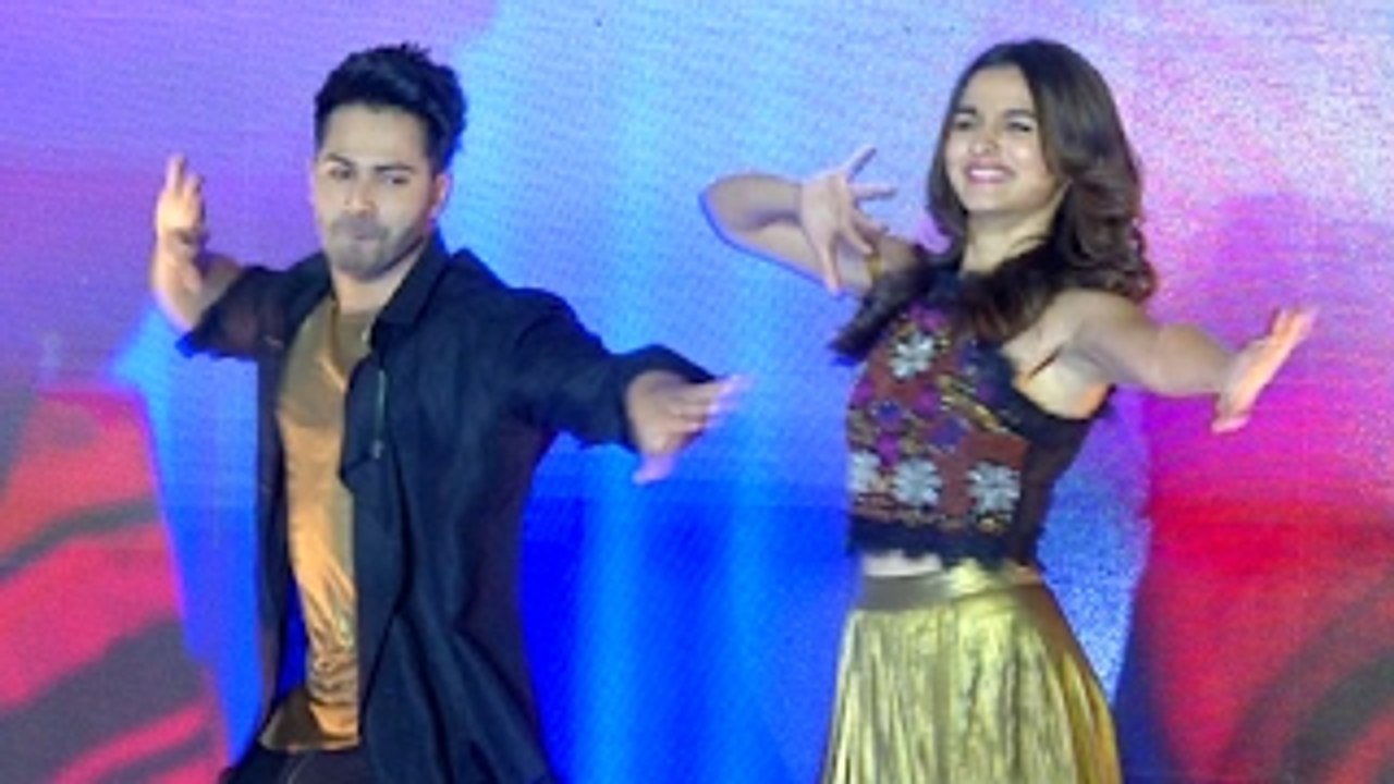 Varun Dhawan And Alia Bhatt Dance Performance On TAMMA TAMMA AGAIN ...