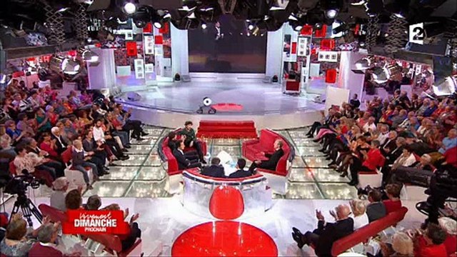 Fou rire de Laurent Gerra dans Vivement dimanche prochain hier soir sur France 2 - Regardez
