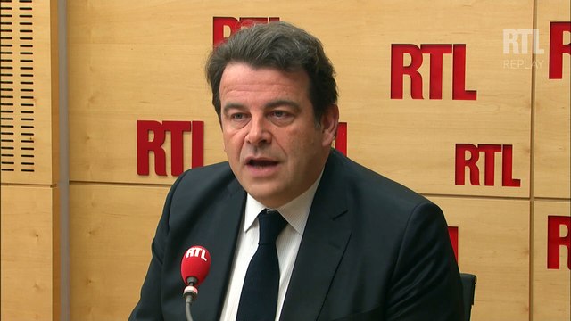 Aulnay, Bobigny, Argenteuil... Où est passé Bruno Le Roux ? , s'interroge Thierry Solère