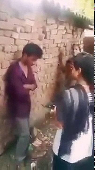 Girl beat her boy friend