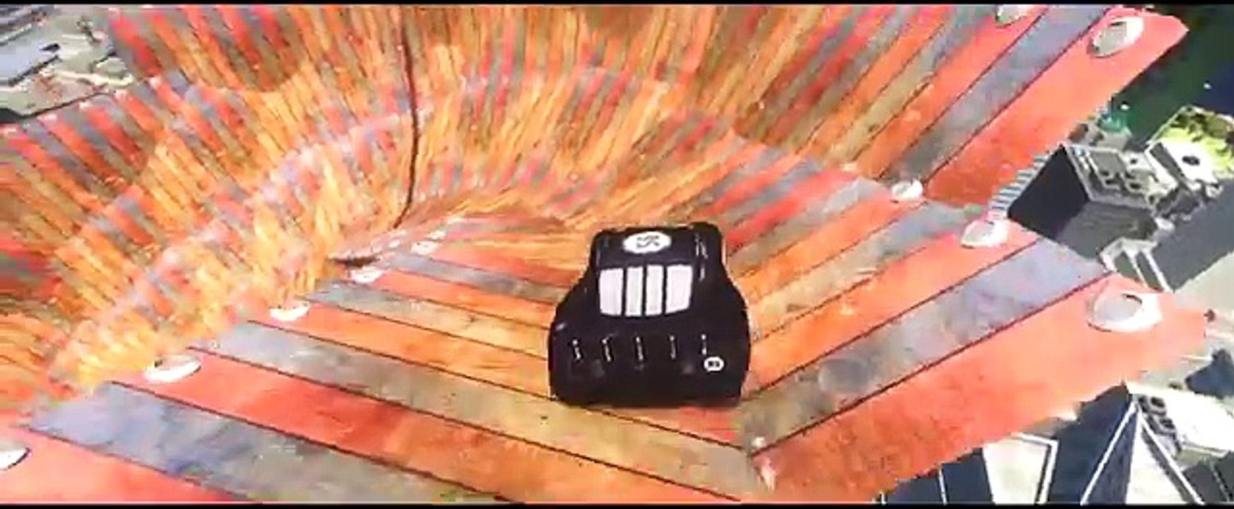 Spider man racing lightning McQueen
