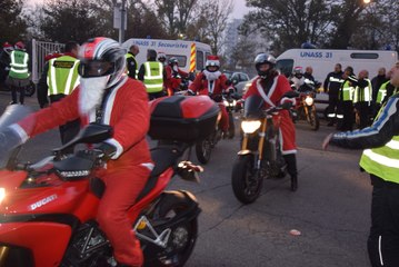 Le PERE NOEL 2016 en moto.
