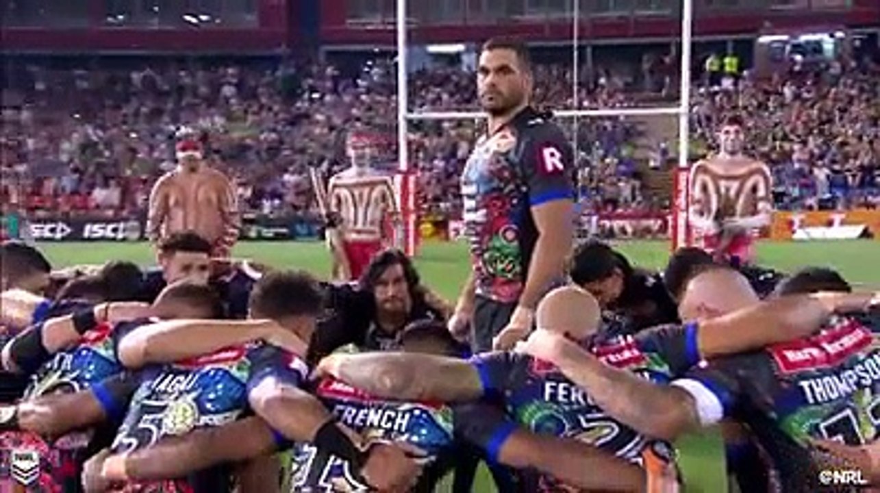 La danse des Indigenous avant le NRL All Stars