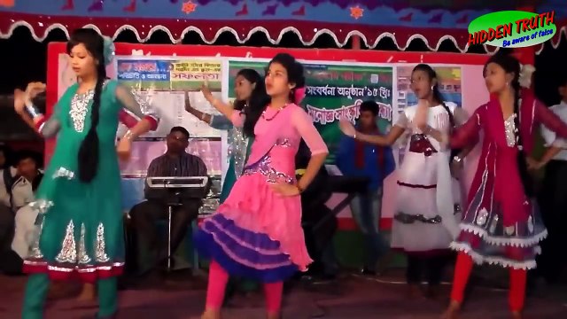 পাশের বাড়ির চ্যাংড়া পোলা প্রেম করিতে চায় _ গ্রামের সুন্দরীদের ষ্টেজ নাচ _ 1080p HD