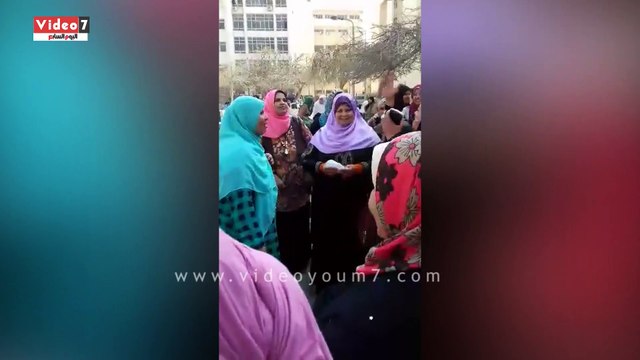 بالفيديو..نقل جميع حالات المرضى لـ3 مستشفيات بسبب إضراب ممرضات جامعة الزقازيق