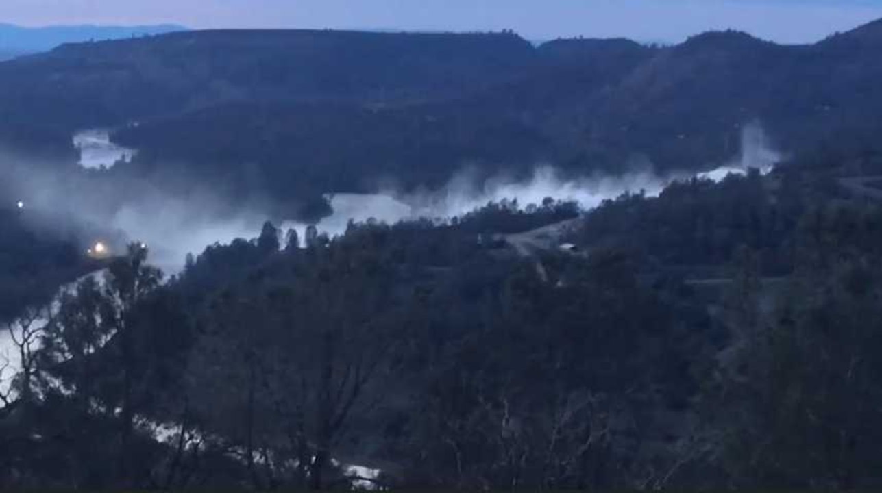Les images de la fuite qui touche le barrage d'Oroville, le plus haut des États-Unis