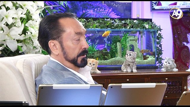 İslam’ı tebliğ eden kitap evdeki sessiz mürşiddir, sürekli tebliğ yapmaya devam eder.