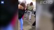 VIDEO/ Vajzat sulmojnë gruan që priste autobusin, e rrahin keqas