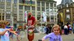 Видео для детей Едем на трамвае на Площадь Дам в Амстердаме Kids show Nastushik Шоу Мыльные пузыри