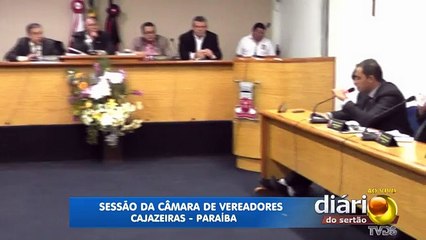 Descargar video: Vereadores Alysson Lira entra em discussão com Rivelino Martins e Marcos Barros Barros durante sessão da Câmara de Verea