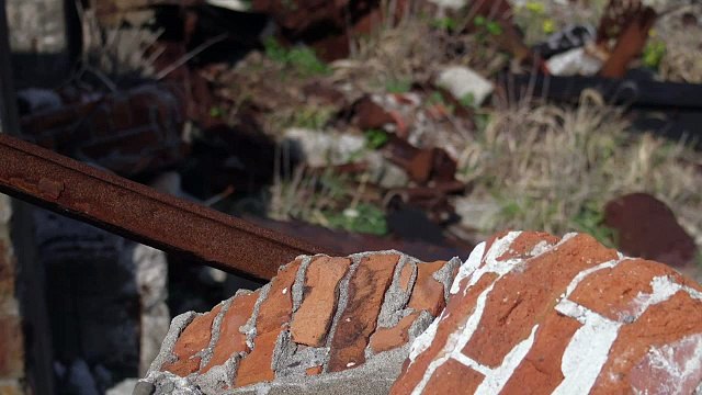 Japon: une île fantôme fait face à son passé trouble