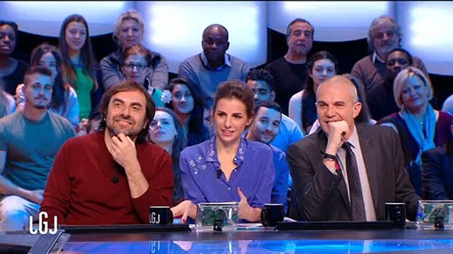 La Miss Météo du Grand Journal ironise sur l'arrêt de l'émission - Regardez