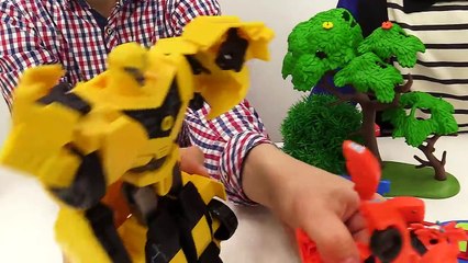 #Трансформеры - Битва НЕРФ  АВТОБОТЫ против ДЕСЕПТИКОНОВ Видео Дети и Родители -mteks5B60ZI