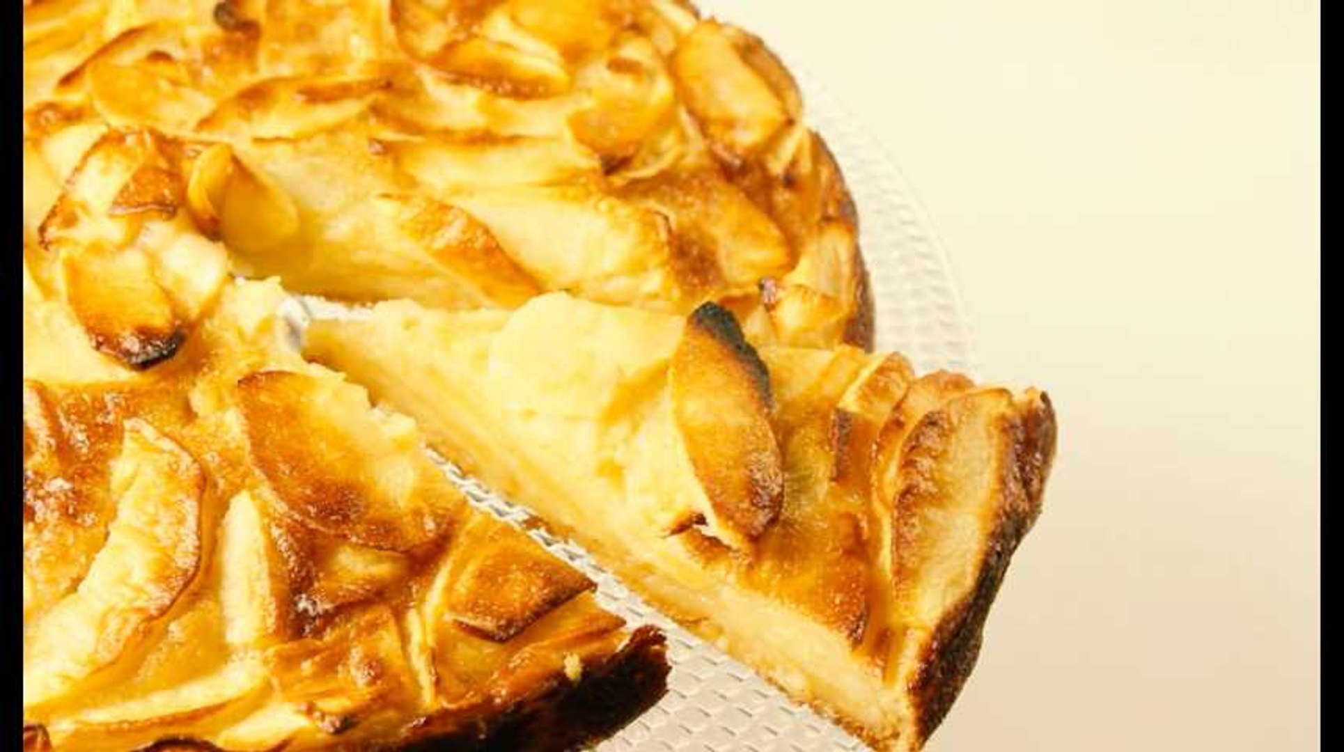 Gateau Invisible Aux Pommes Video Dailymotion