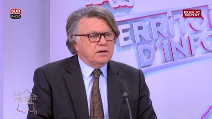 Gilbert Collard défend la police