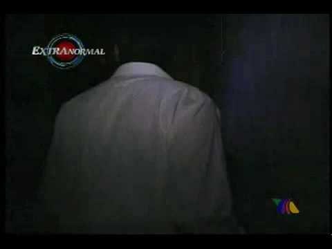 Extra Normal, Fantasmas en una casa