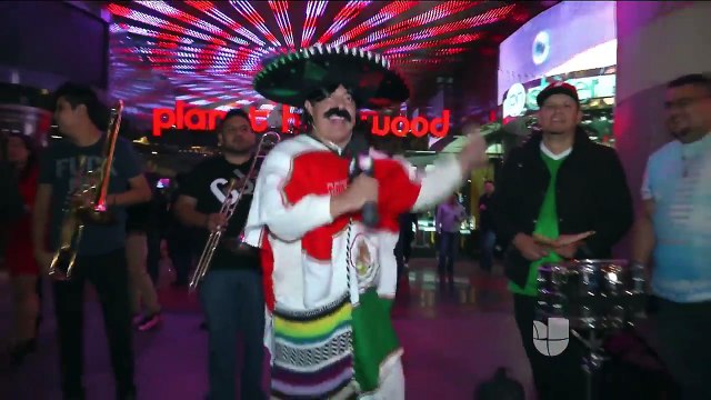 Kevin Arnulfo celebró con una sensual Chilindrina la victoria del ‘Tri’ contra Islandia-ochk5gaszDI