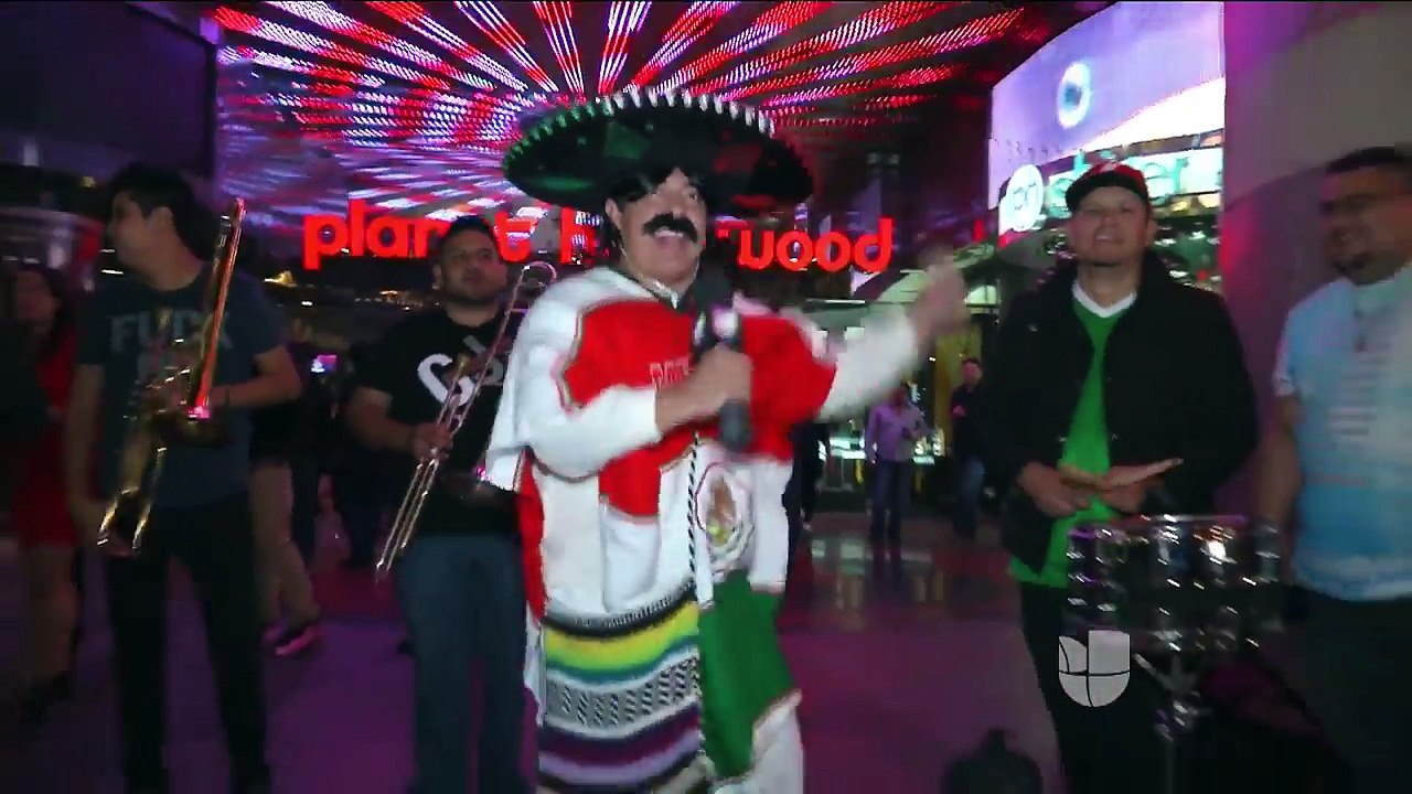 Kevin Arnulfo celebró con una sensual Chilindrina la victoria del ‘Tri’ contra Islandia-ochk5gaszDI