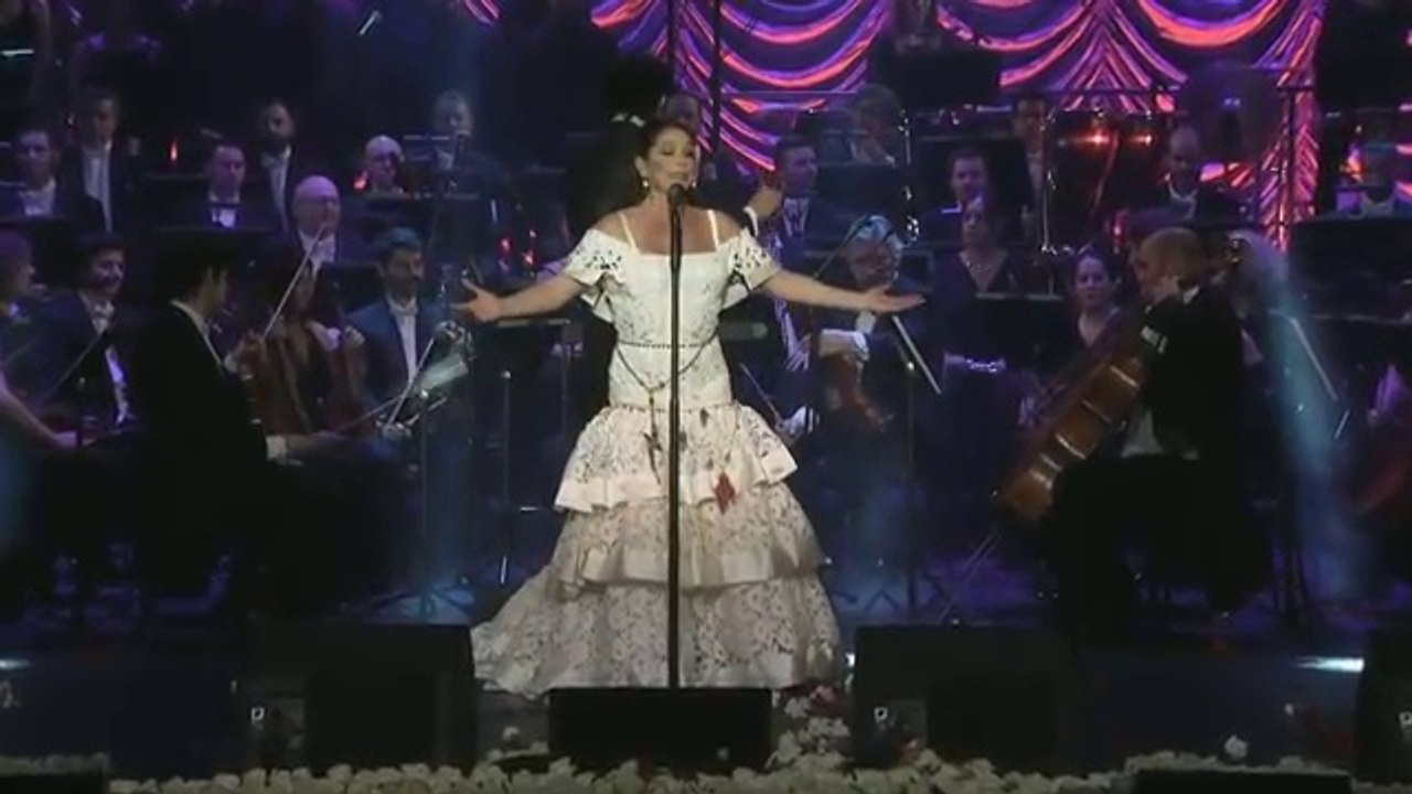 Isabel Pantoja - Abrázame Muy Fuerte - Hasta Que Se Apague El Sol (HD)