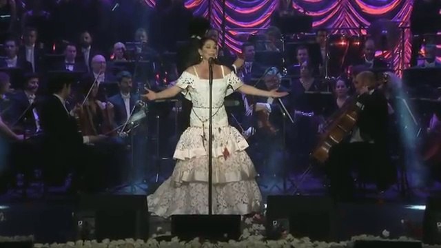 Isabel Pantoja - Abrázame Muy Fuerte - Hasta Que Se Apague El Sol (HD)